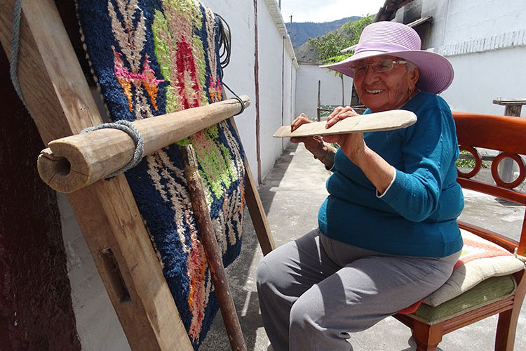 Grandma carpets | Illa experience Hotel | Quito - Ecuador