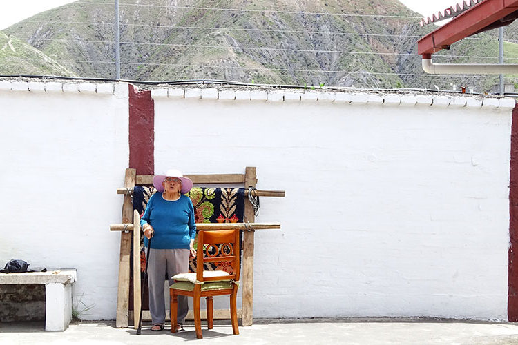 Grandma carpets | Illa experience Hotel | Quito - Ecuador