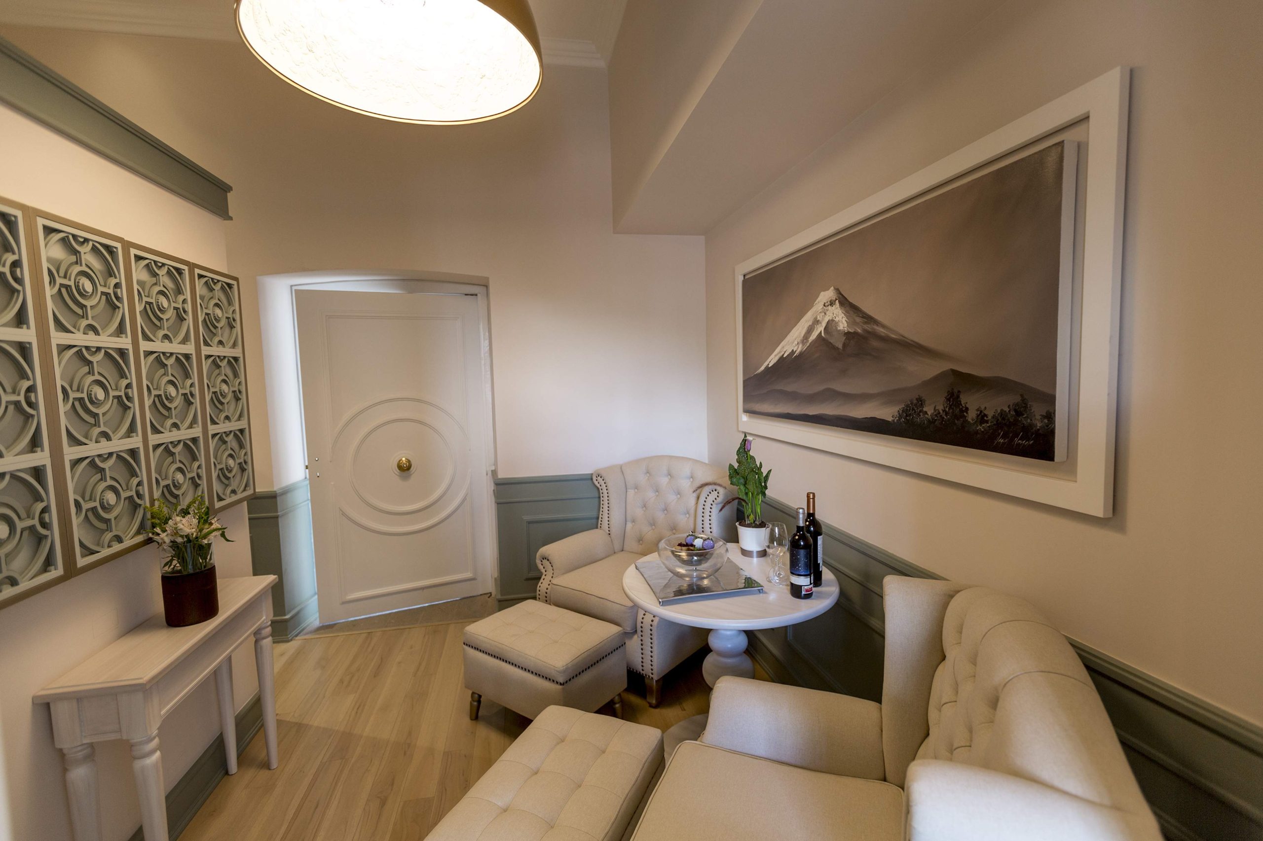 Panecillo Suite - Living Room Wide View (1)