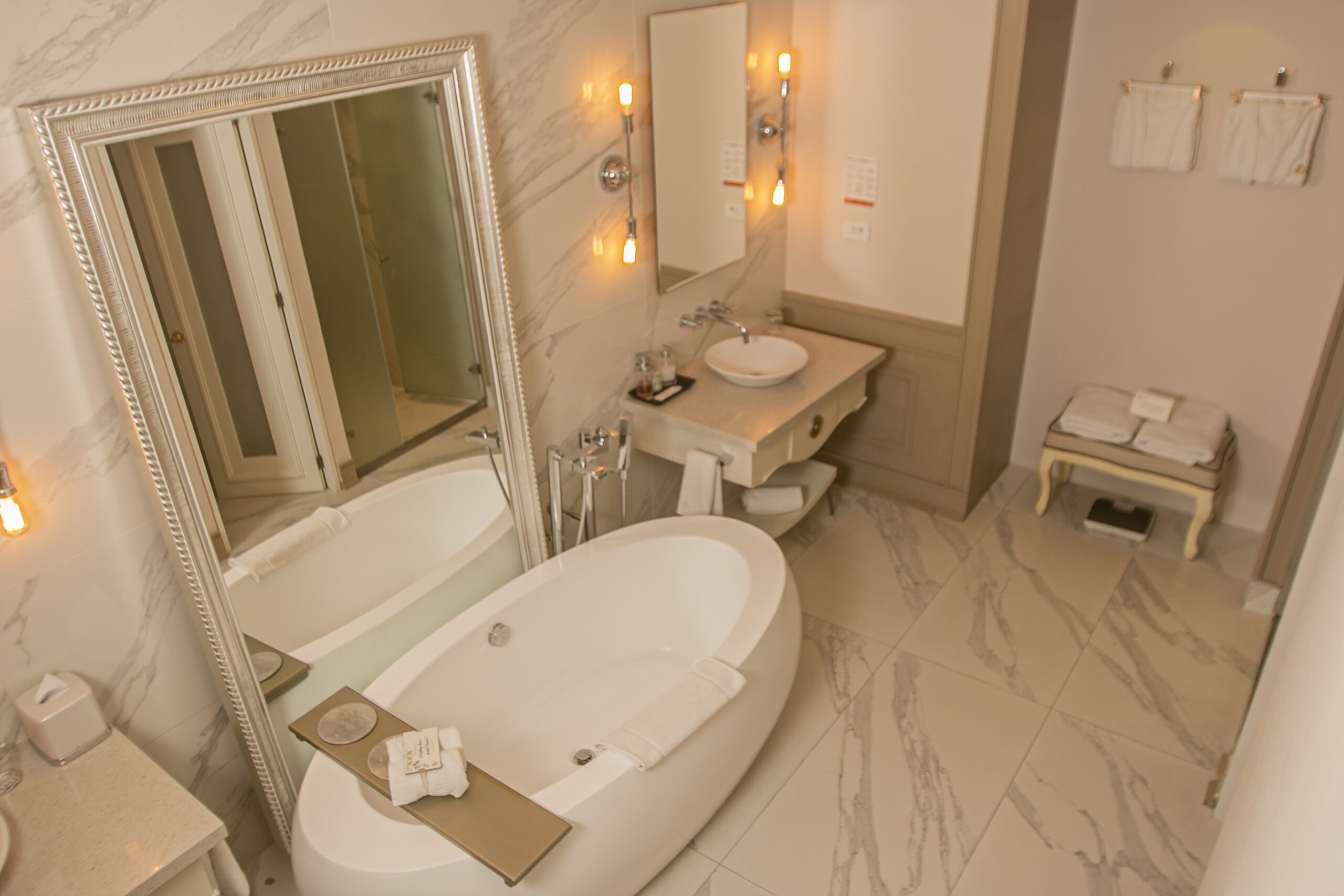 Bathroom Suite Junin